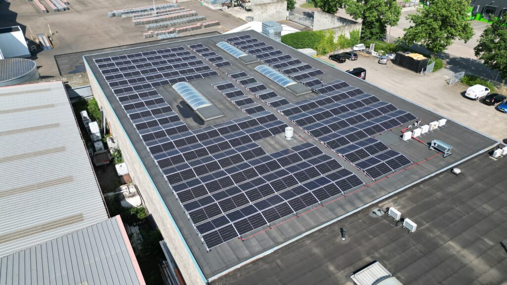 Zonnepanelen Slangen Interieurbouw Zonnepanelen Slangen Interieurbouw